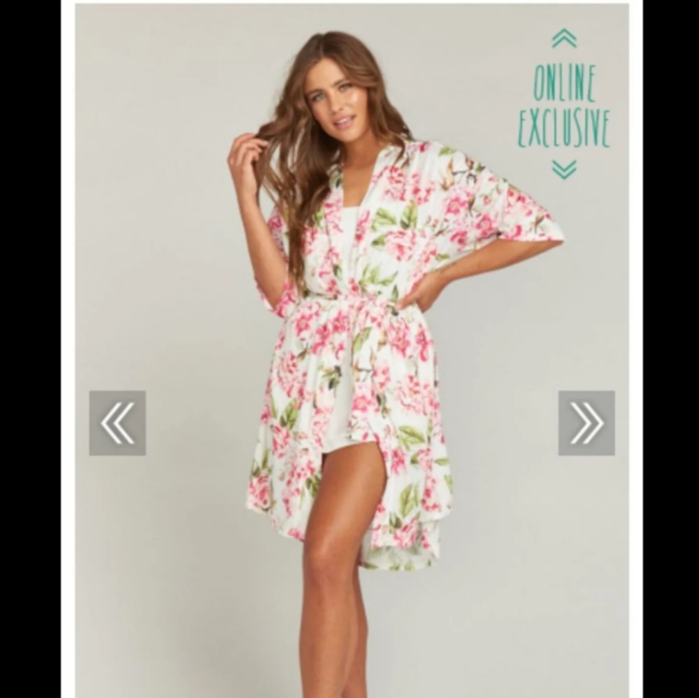 NWT Show Me Your MuMu Brie Robe - Picture 3 of 6